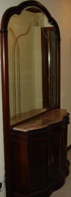 Móvel de entrada em Mogno