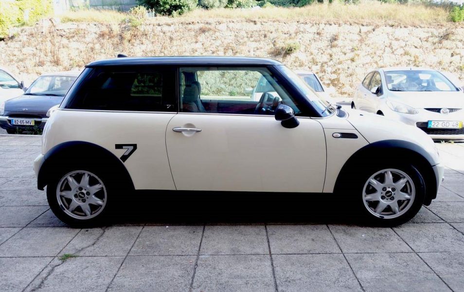 MINI One D Seven   6700 EUROS