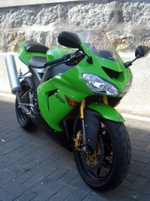 Kawasaki Ninja 1000-2000 €