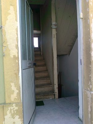 Prédio com 3 pisos independentes