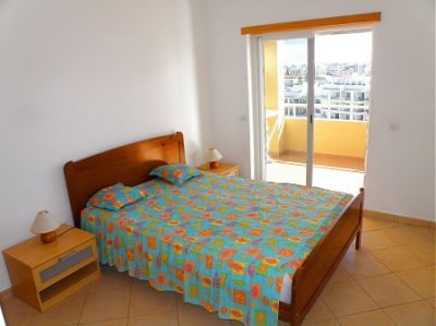 T2 NOVO COM PISCINA - FÉRIAS PORTIMÃO - 