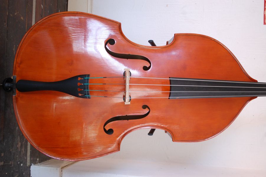 Atelier de Restauro de Contrabaixos