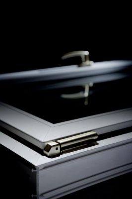 Lucon Caixilharia em Pvc Rehau / Kommerling