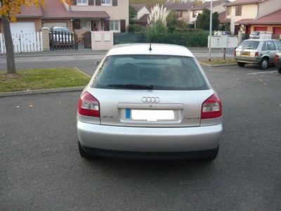 AUDI A3  (2) 130 CH TDI 5P AMBIÇÃO NACIONAL