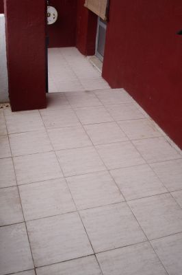 aluga-se T2 na Azinhaga dos Fornozinhos Porto Brandão 250€