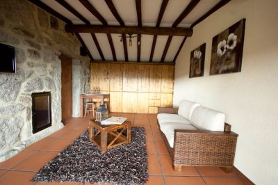 Casinha de Oucias, T1 para férias com jacuzzi