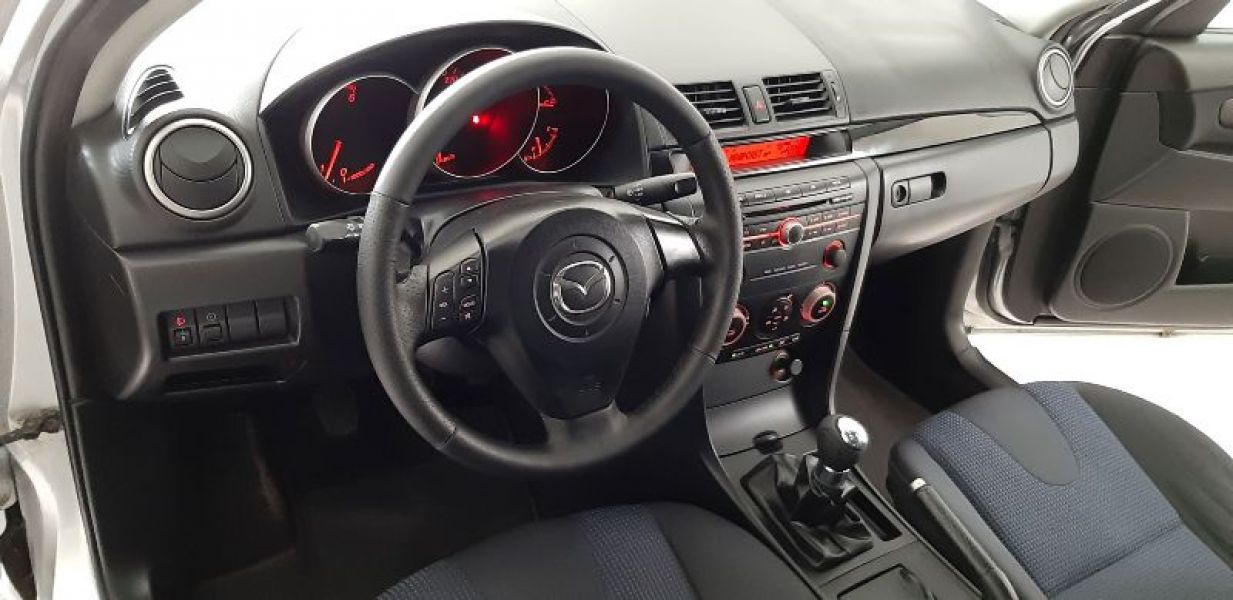 Mazda 3 MZR-CD 1.6 ( Diesel ) 110 CV