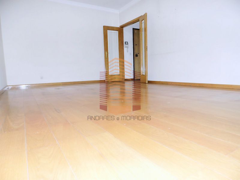 [1323F] T2 ao Arrábida, Afurada – 100% financiado