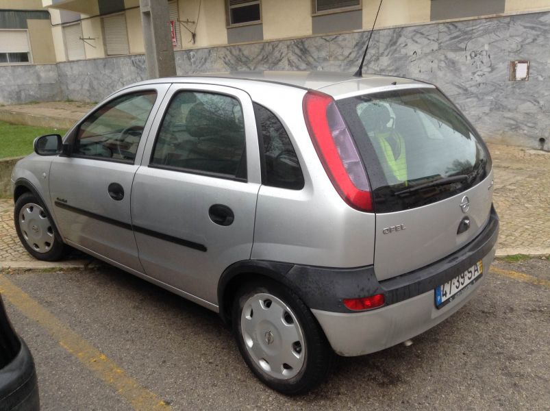 Vende-se Opel com Mudanças Automáticas