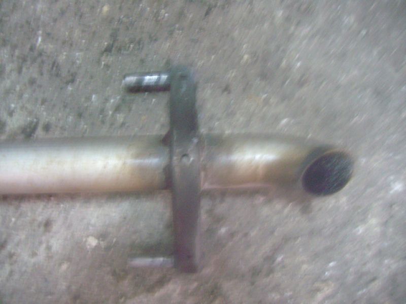 Escapes camiao  ,, Mersedes ,,  Comprimento - 217 cm 