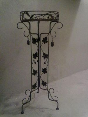 Pequena Mesa Decorativa 15€