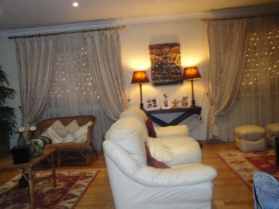 Vende-se Excelente Moradia T4 com 3 frentes, Como nova