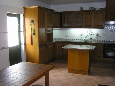 Moradia para arrendamento, 4 assoalhadas, garagem