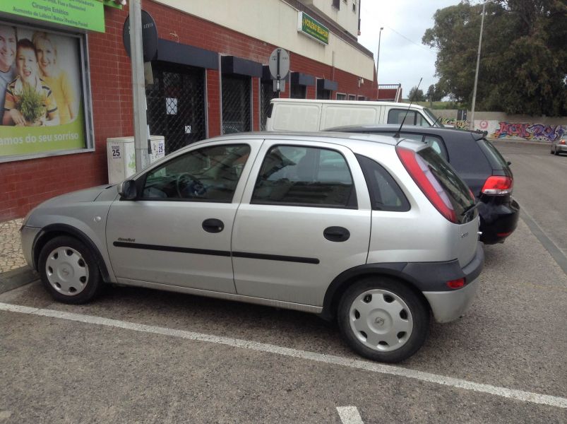 Vende-se Opel com Mudanças Automáticas