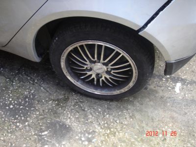 Vendo Jantes com pneu Mitsubishi Colt cleartec 2010