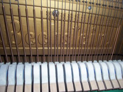 Piano vertical Bechstein