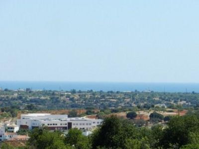 V3 isolada com piscina