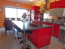 Moradia bifamiliar Brancanes