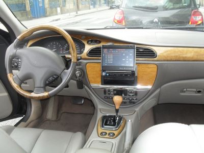 JAGUAR 4000CC 300 CAVALOS V8  raro particular