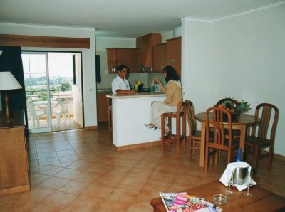 Vende-se Apartamento T1 em Condominio Fechado