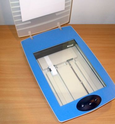 Vende Scanner HP SCANJET 3400 C praticamente novo