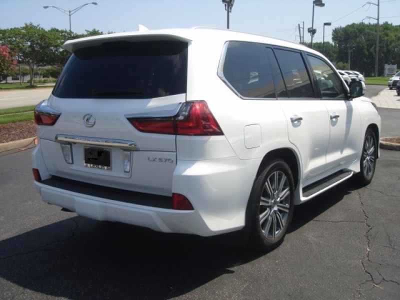 LEXUS LX 570 SUV Gulf Specs 2016 (White)  FOR SALE