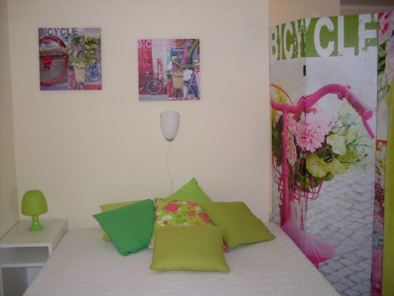 Excelente apartamento T0, com varanda, praia da rocha em Portimão.