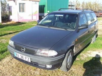 OPEL ASTRA 1.4 i   € 800,