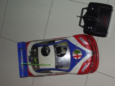 carro telecomando combustao kyosho