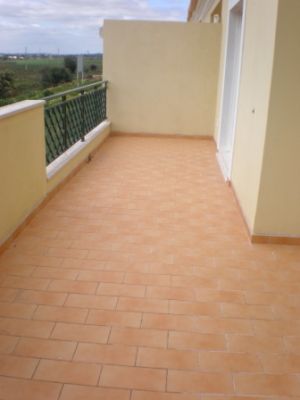 MORADIAS EM BANDA - ALGÔZ / REF :1320