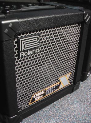 Amplificador Combo ROLAND CUBE 20