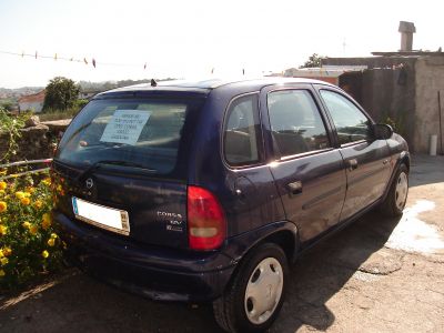Vendo Opel Corsa B ECO 1000cc 12v, gasolina,5 lugares