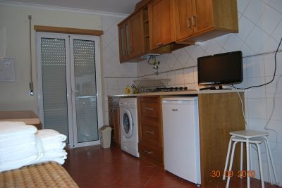 Apart. T0+1 Restaurado no centro da Nazaré a 70m da Praia