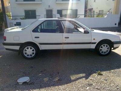 VENDO PEUGEOT 405 GR  POR  €  2000