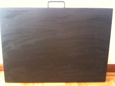 Pasta preta porta-desenhos