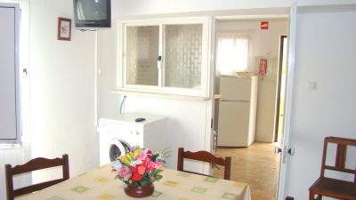 Férias a 5 minutos da praia  Casa vizinha da adéga - Rogil