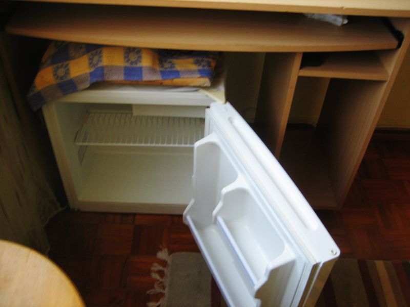 Quarto Independente Solteiro Laranjeiro -Almada