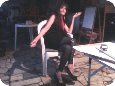 Senhora jovem madura oferece-se