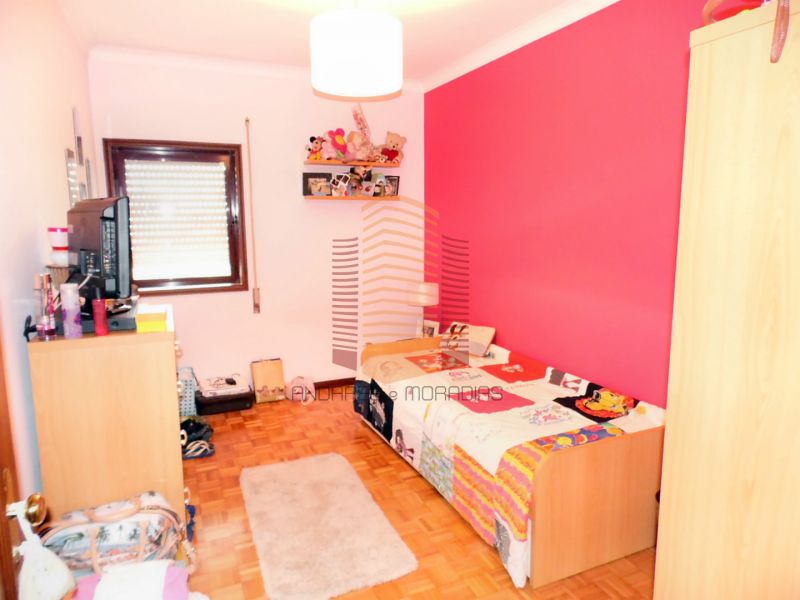 [2298/F] T3 bom estado, preço baixo à N222 – Pinheiros