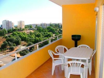 T2 com Piscina para Férias em Portimão