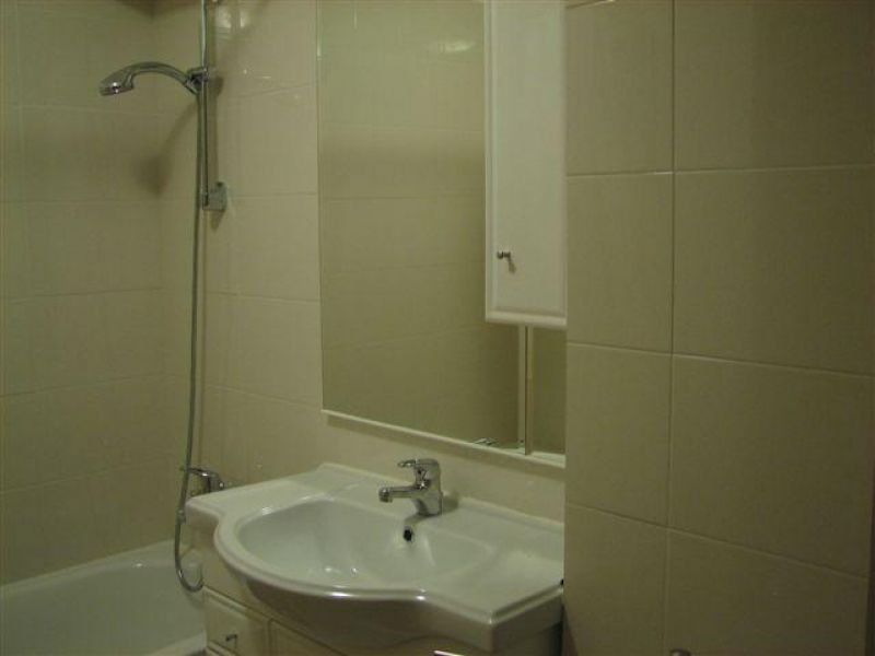 S. Pedro Estoril. T0 Mobilado perto das Praias.