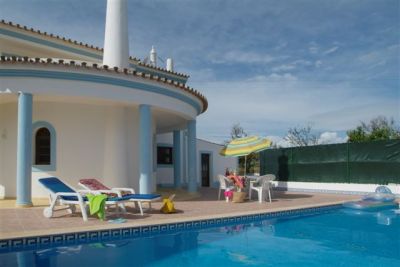 Arrenda-se para Féria Vivenda c/Piscina