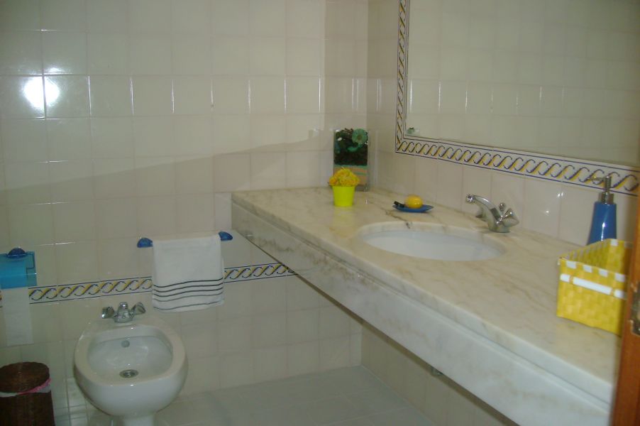 T 1 p/ férias nos Salgados - Galé a 700 metros da praia 