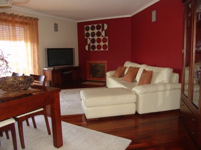 T4 em condomínio fechado  perto do centro de Vizela  