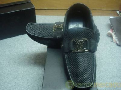 Sapatos LOUIS VUITTON - BLACK (50€) - PORTES GRATIS