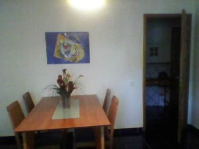 Aluga-se quarto a rapariga em Leiria