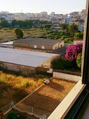 Aluga-se quarto mobilado em apartamento totalmente remodelado - 300€