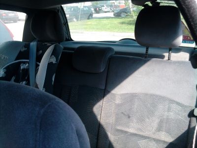 Renault Clio 1.2 matricula de 2000 - só 1.750€ negociável