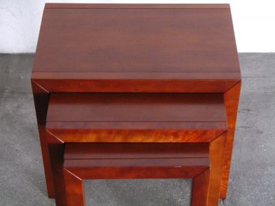 Mesa mãe - Composta por 3 mesinhas em cerejeira