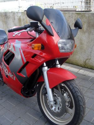 Suzuki GSX 600 F